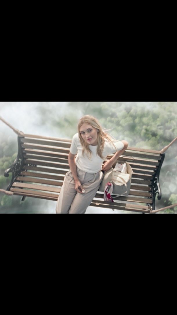 Experiencing a moment of pleasure defying the laws of gravity, directed by the amazing @anh__vu and wonderfully serviced by our South African friends @groundglass_za 

Thank you Ferrero team and Publicis Group for your everlasting trust and support 🤍

#weareyourgang